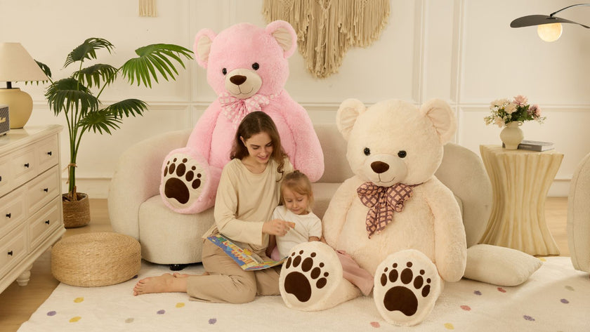 Cute & Cozy: Plush Toys That Bring Holiday Magic to Your Home