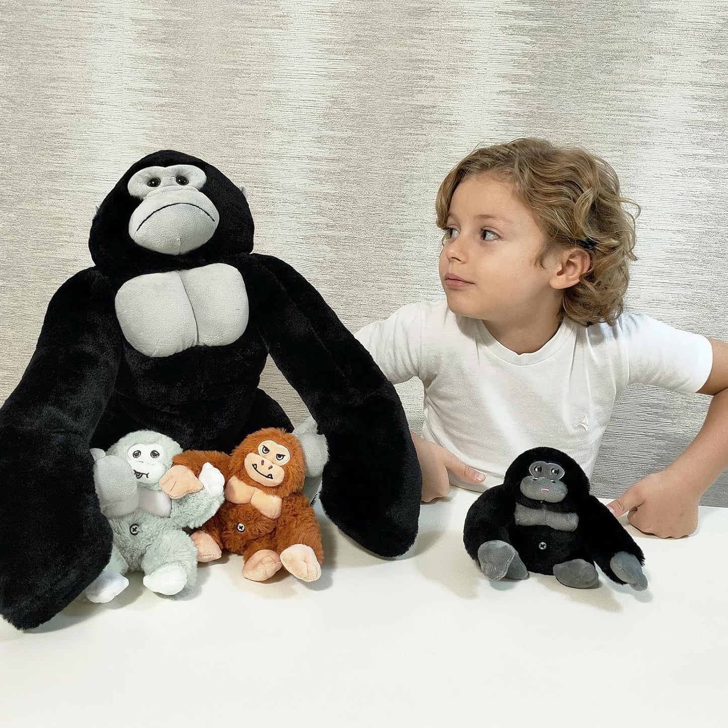 Realistic Gorilla Stuffed Animals - Lifelike Chimpanzees Plush Toys -  Orangutan Stuffed Animals with Babies in the Belly - Three Gorilla Stuffed Animal Babies with Their Mom - Jungle/Safari/Forest Stuffed Animals - Zoo Souvenirs - Free Shipping